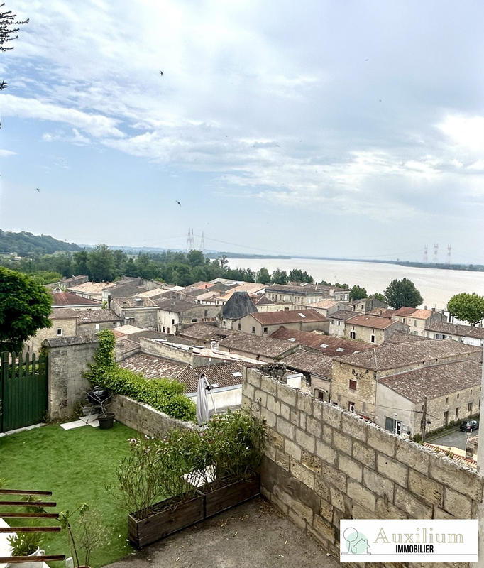 Maison ancienne - 180 m² - 5 pièces