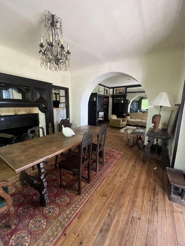 Maison de maîtres - 200 m² - 7 pièces