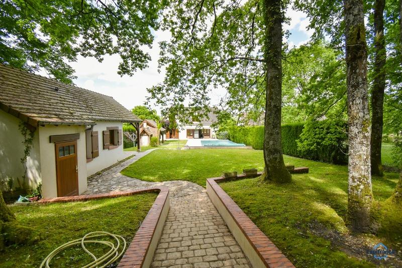 Maison - 187 m² - 7 pièces