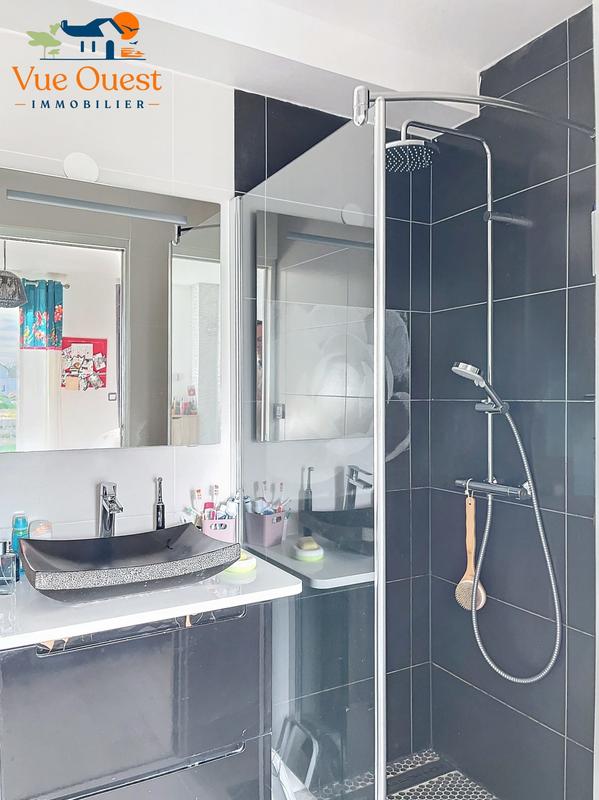 Maison - 80 m² - 5 pièces