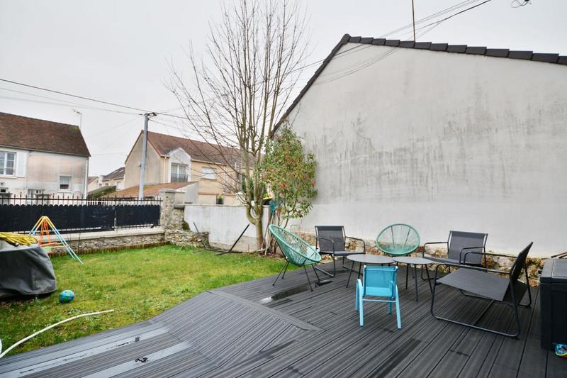Maison - 96 m² - 4 pièces