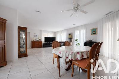 Maison - 123 m² - 4 pièces