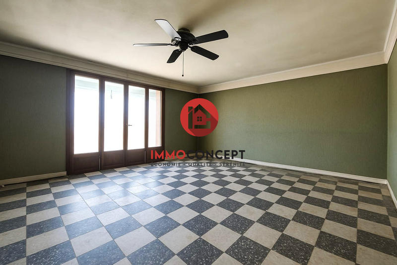 Appartement - 120 m² - 5 pièces