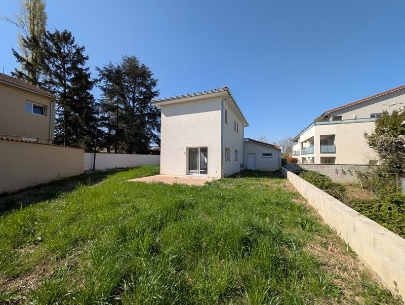 Maison - 86 m² - 4 pièces
