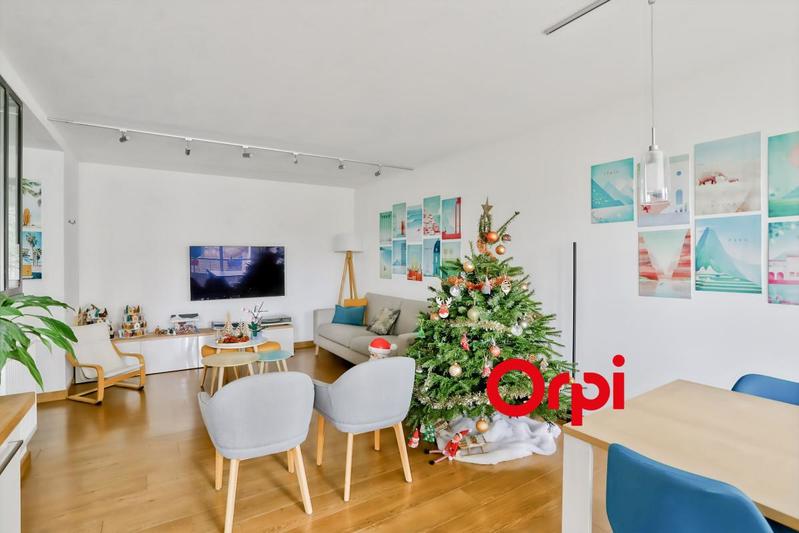 Appartement - 82 m² - 4 pièces