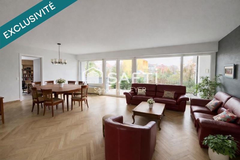 Maison - 262 m² - 11 pièces