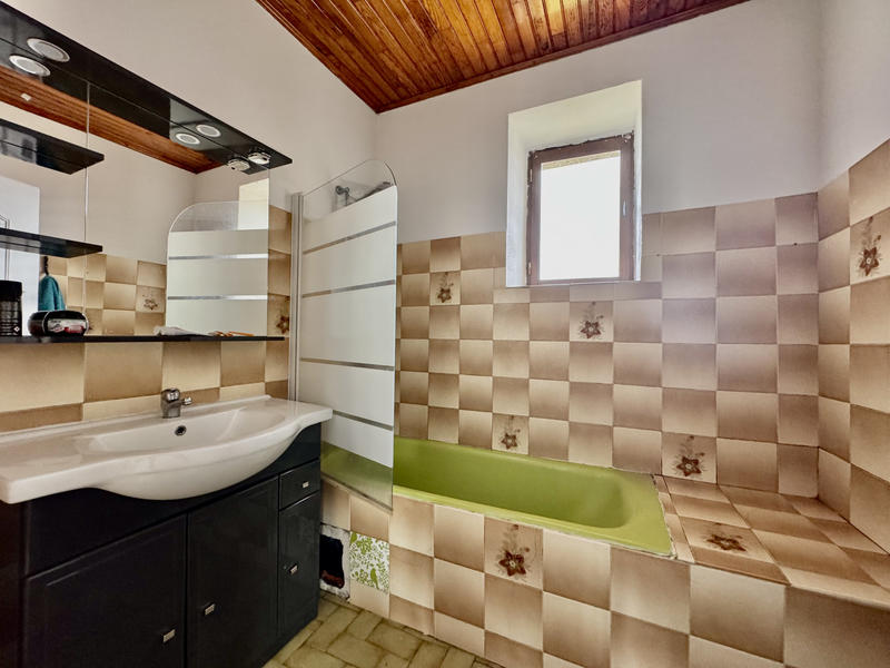 Maison - 260 m² - 10 pièces