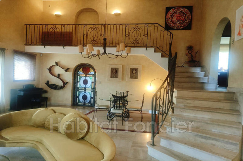 Maison - 138 m² - 5 pièces