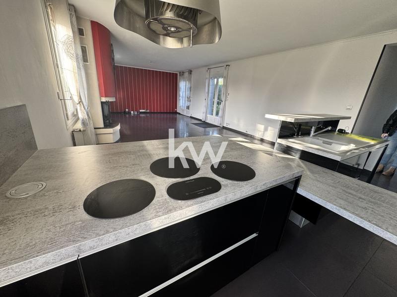 Maison - 148 m² - 6 pièces