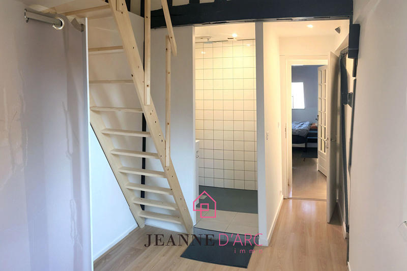 Appartement - 92 m² - 6 pièces