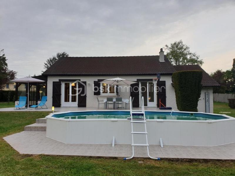 Maison traditionnelle - 108 m² - 5 pièces