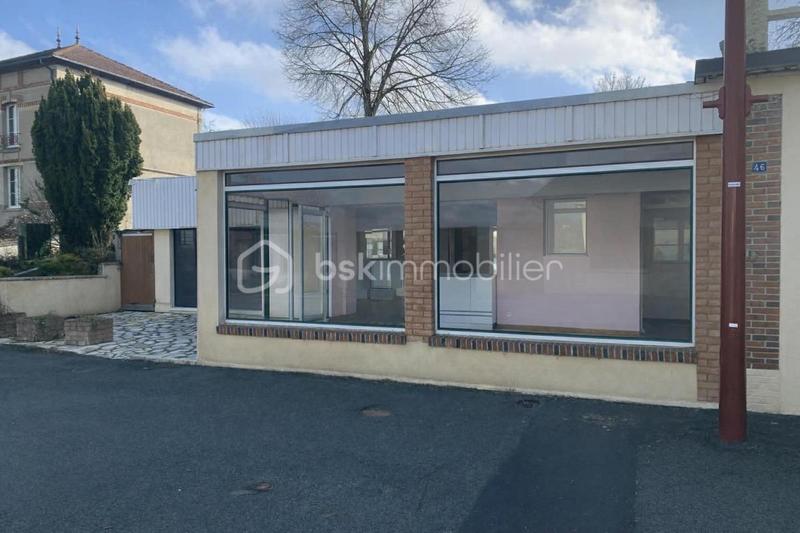 Local commercial - 90 m² - 6 pièces