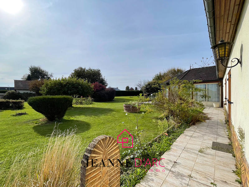 Maison - 210 m² - 8 pièces