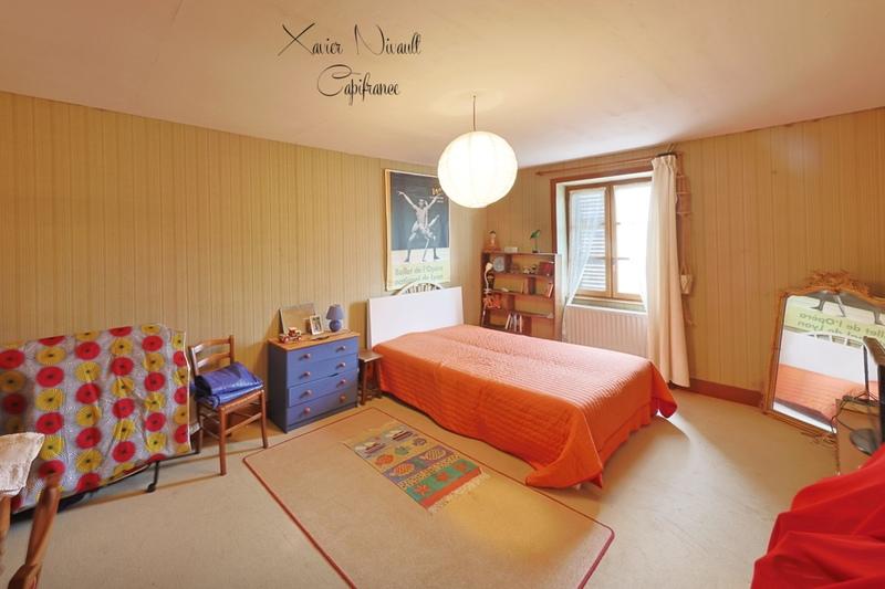 Maison - 261 m² - 6 pièces