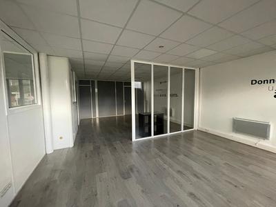 Local commercial - 105 m²