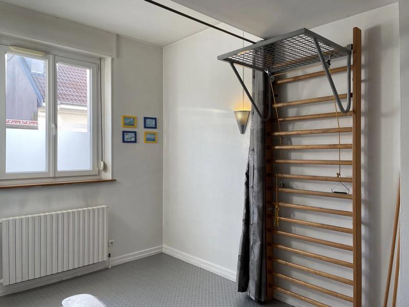 Bureau - 125 m² - 6 pièces