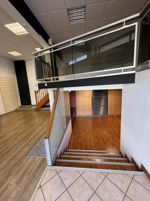 Local commercial - 110 m²