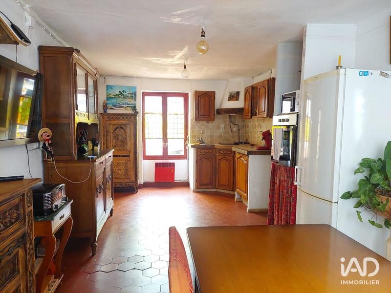 Maison - 200 m² - 9 pièces