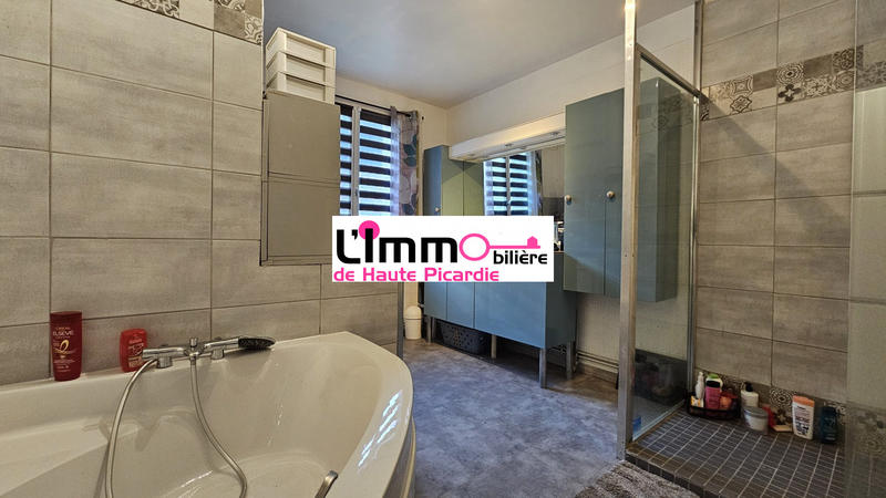 Maison traditionnelle - 143 m² - 5 pièces