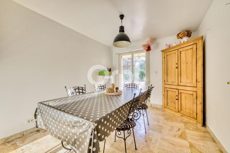 Maison - 160 m² - 5 pièces