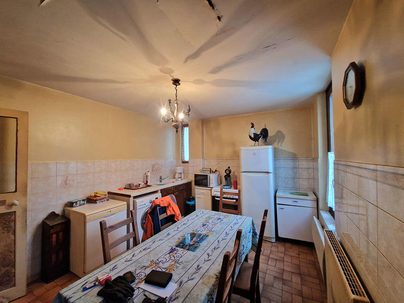 Maison - 250 m² - 10 pièces