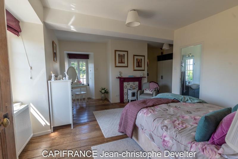 Propriété - 187 m² - 8 pièces