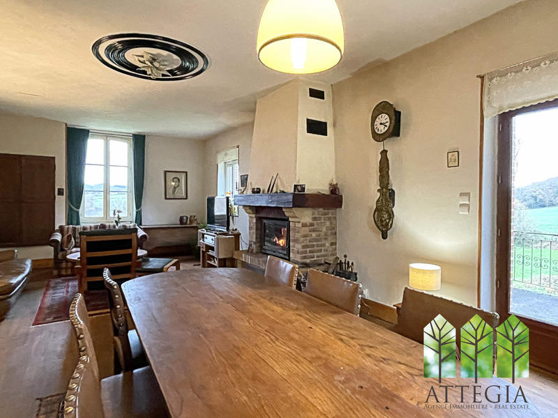 Maison - 170 m² - 6 pièces