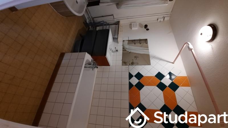 Chambre - 11 m² - 1 pièce