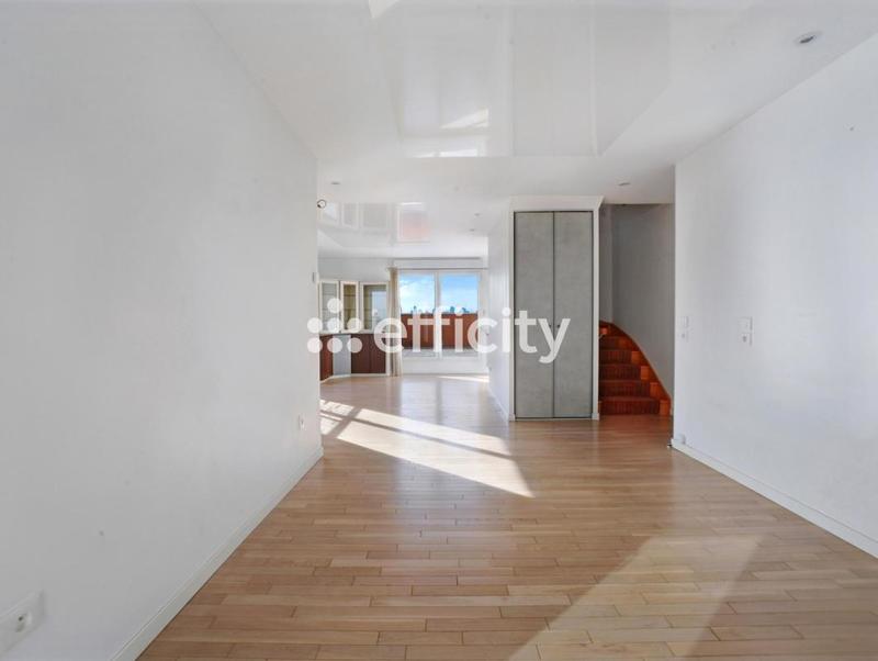 Appartement - 110 m² - 4 pièces