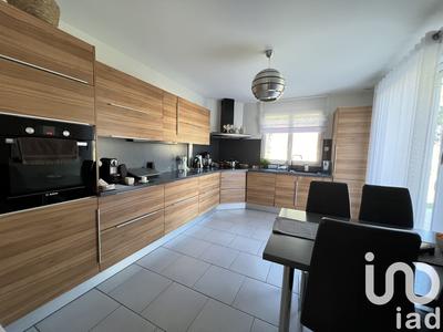 Maison - 183 m² - 7 pièces