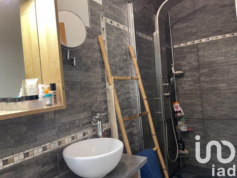 Maison - 142 m² - 6 pièces