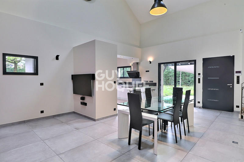 Maison - 154 m² - 6 pièces