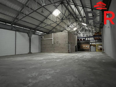 Local d'activités - 532 m²