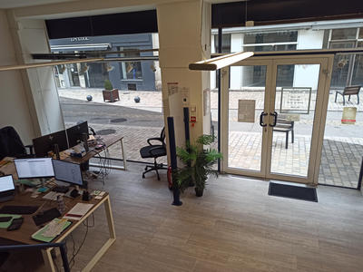 Local commercial - 110 m²