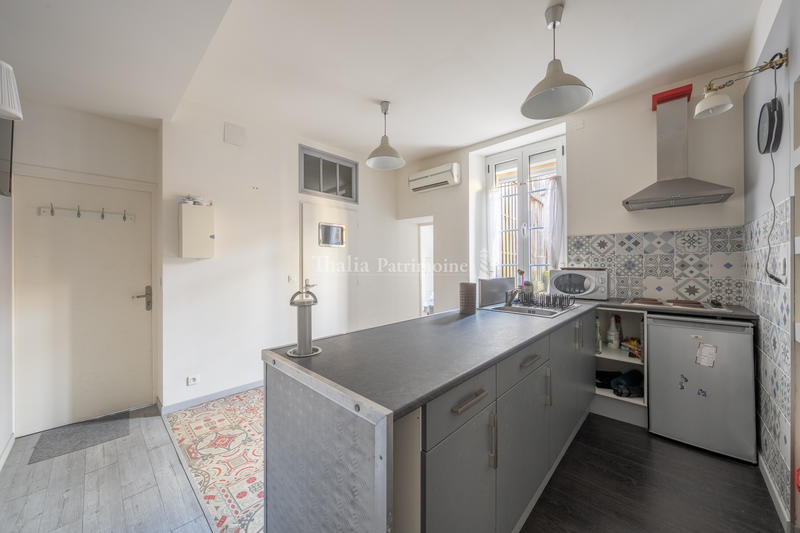 Appartement - 245 m² - 8 pièces