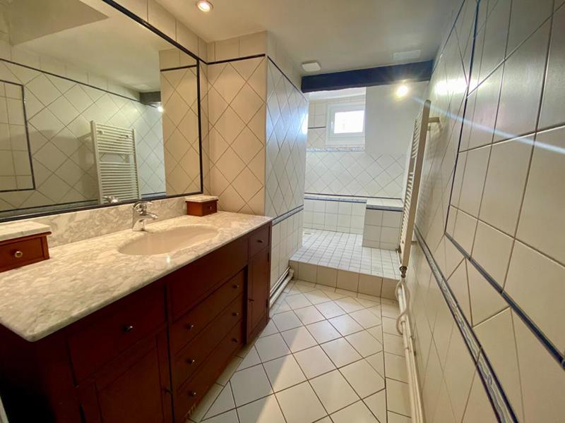 Duplex - 250 m² - 8 pièces