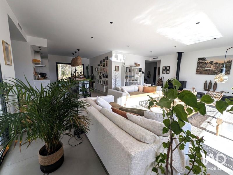 Maison - 182 m² - 5 pièces