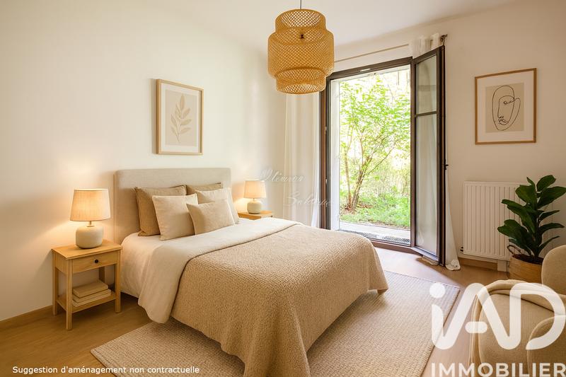 Appartement - 80 m² - 4 pièces