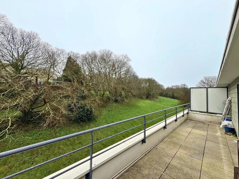 Appartement - 80 m² - 7 pièces