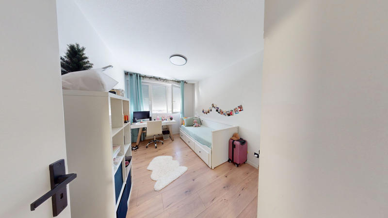 Appartement - 80 m² - 4 pièces