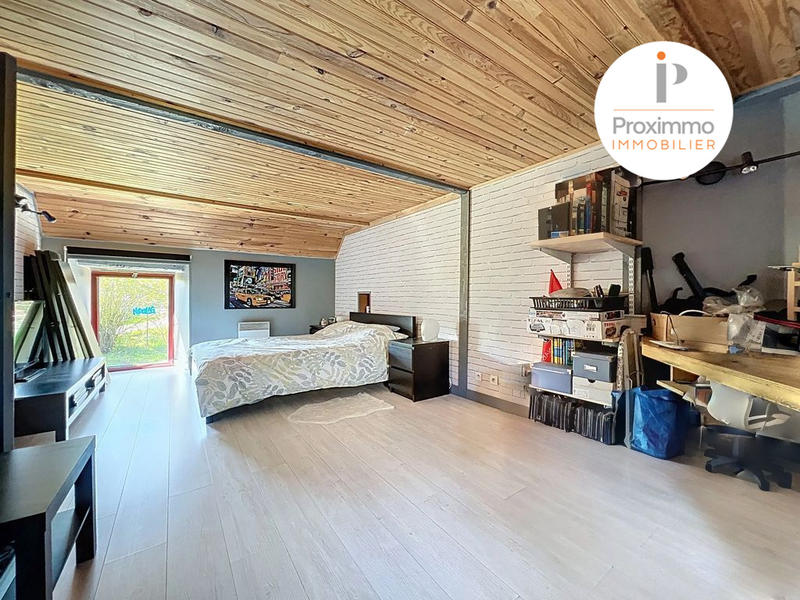 Maison - 199 m² - 8 pièces