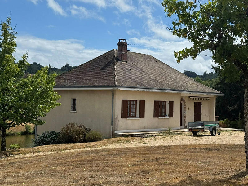 Maison - 107 m² - 5 pièces