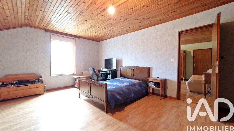 Maison - 180 m² - 5 pièces