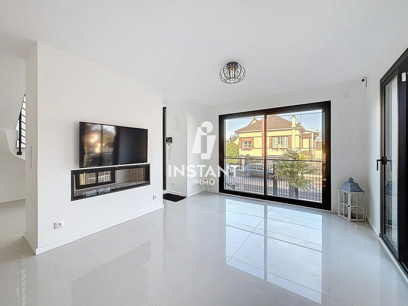 Maison contemporaine - 145 m² - 5 pièces