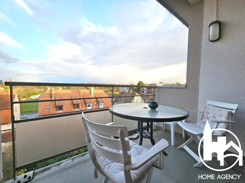 Appartement - 94 m² - 4 pièces