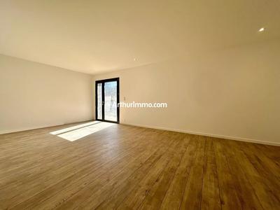 Maison - 148 m² - 5 pièces