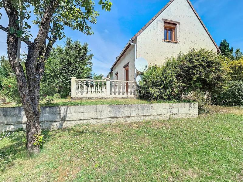 Maison - 90 m² - 5 pièces