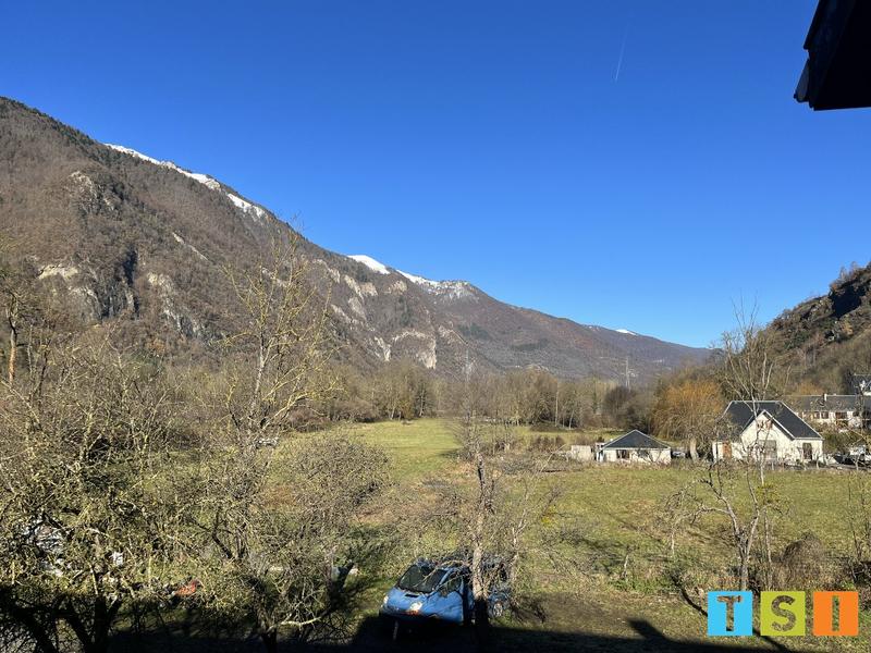 Maison - 260 m² - 12 pièces