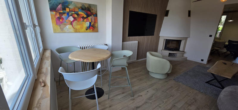 Villa - 200 m² - 8 pièces