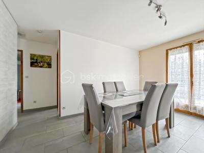 Maison - 76 m² - 4 pièces